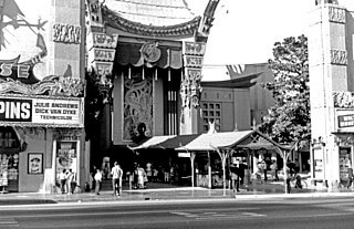 Photo of Grauman's Chinese Theatre in 1964